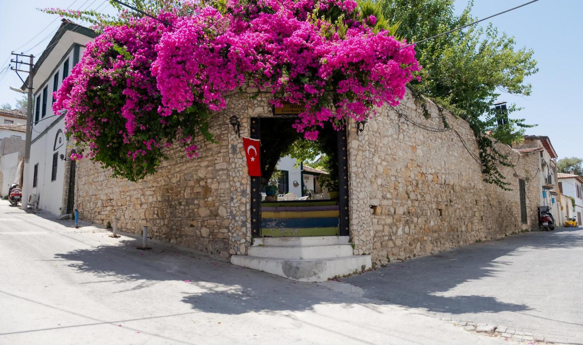 Garden Palace Boutique 2*