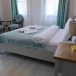Garden Palace Boutique Hotel
